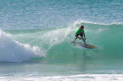 Surfing Wainui